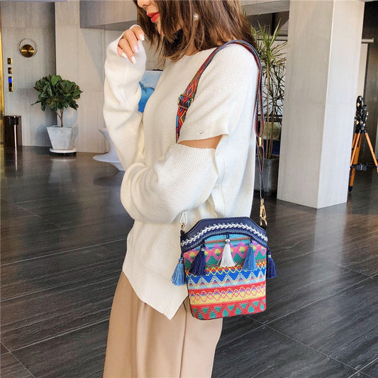 💖👝Summer Hot Sale 50%OFF! 💖 🌿Bohemian Embroidered Tassel Crossbody Bag